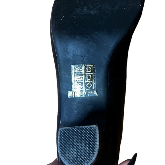 Miz Mooz Tarin Black Leather Pumps - Picture 7 of 9